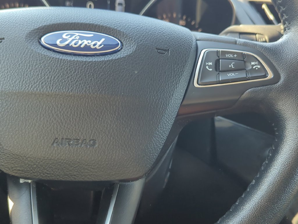Used 2017 Ford Escape Titanium AWD/4WD image 16