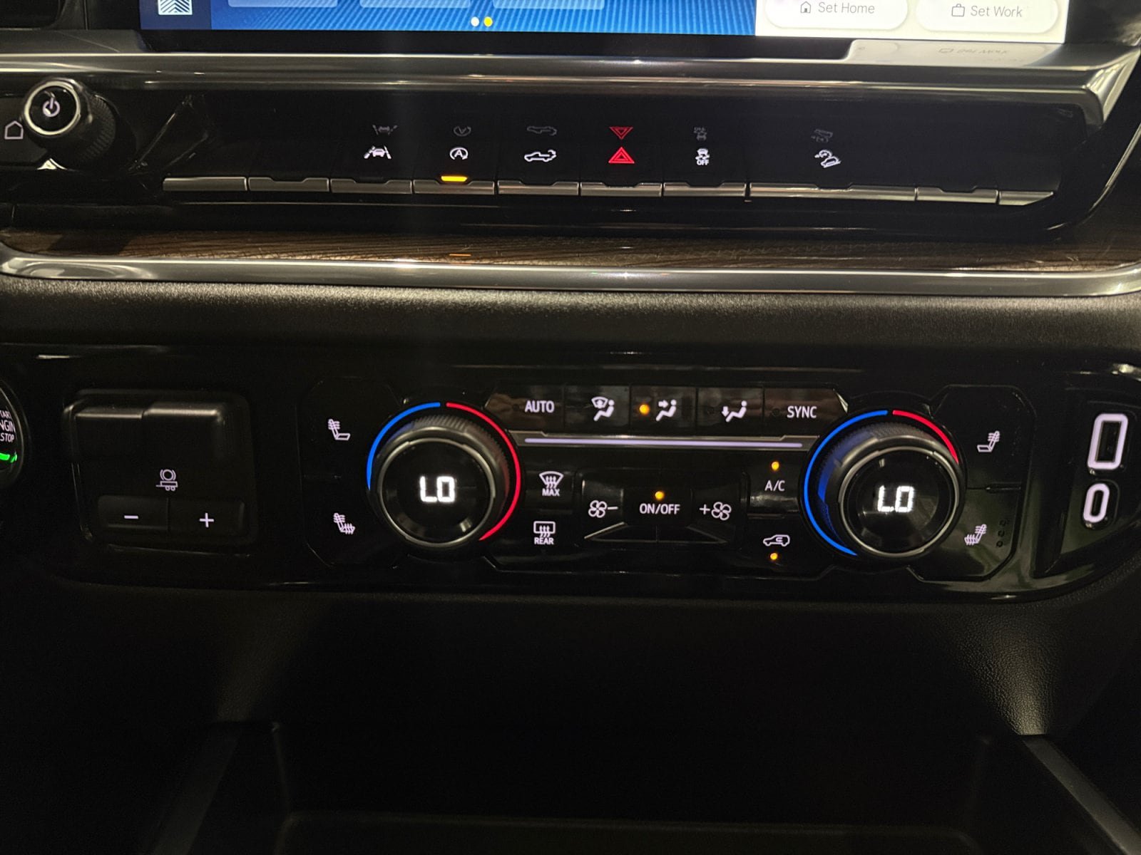 Used 2024 Chevrolet Silverado 1500 RST AWD/4WD image 21
