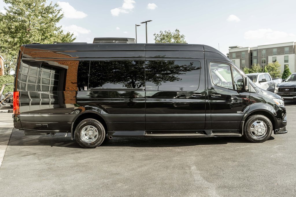 Used 2022 Mercedes-Benz Sprinter 3500 image 3