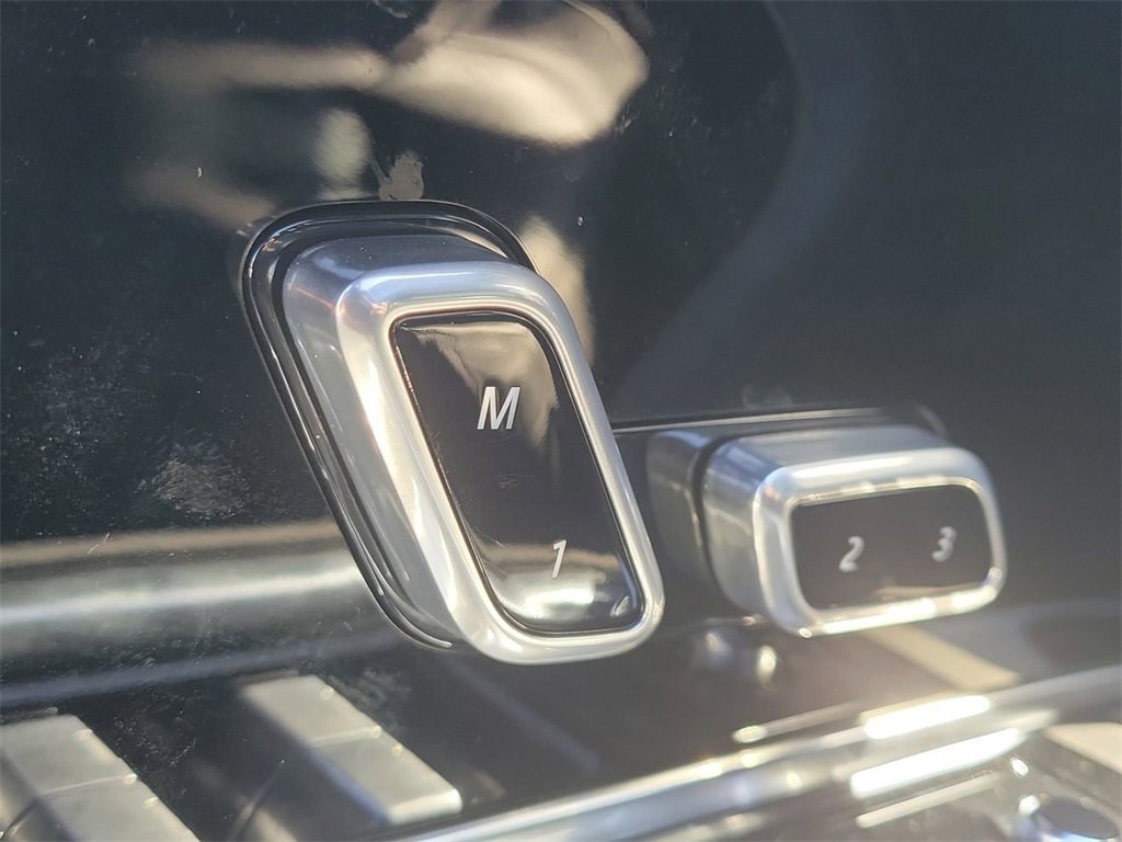 Used 2023 Land Rover Range Rover SE image 27