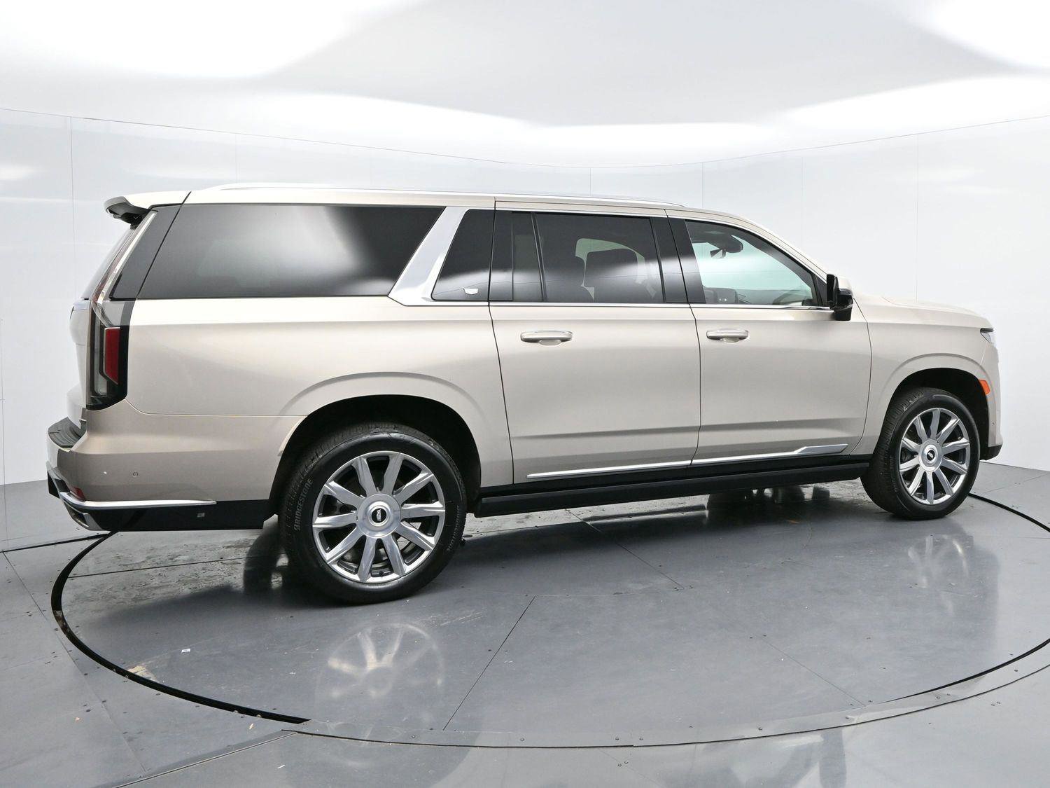 Certified 2024 Cadillac Escalade ESV Premium Luxury Platinum w/ Heavy-Duty Trailer Package image 8