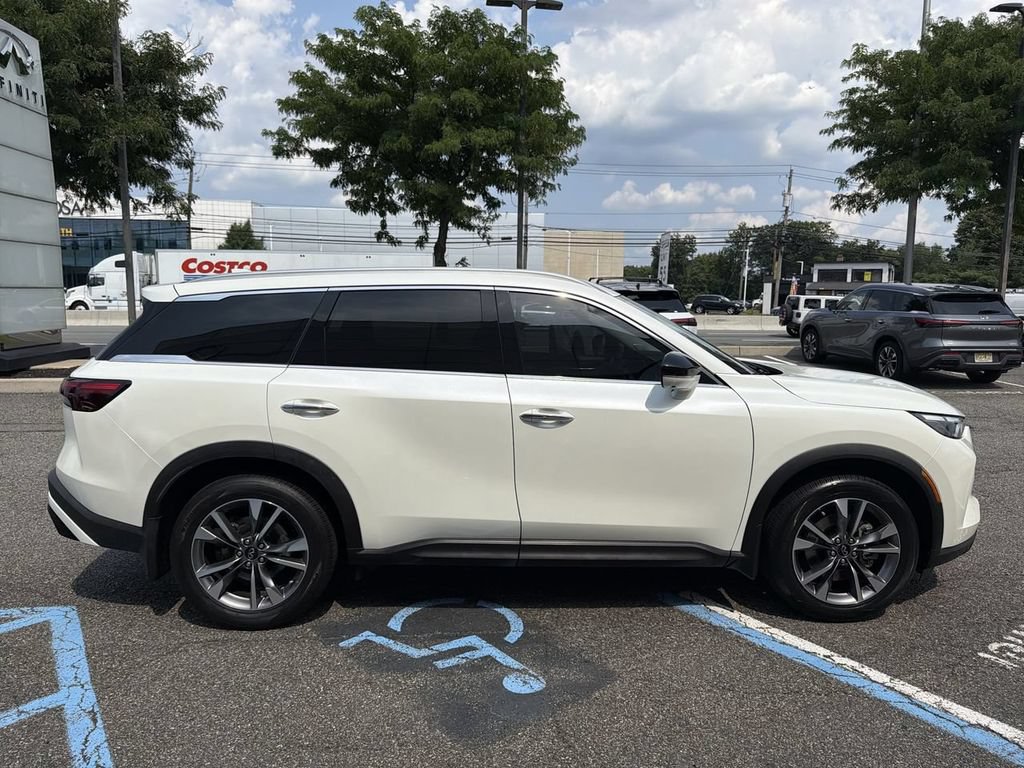 Certified 2023 INFINITI QX60 Luxe w/ Performance Audio Package AWD/4WD image 9