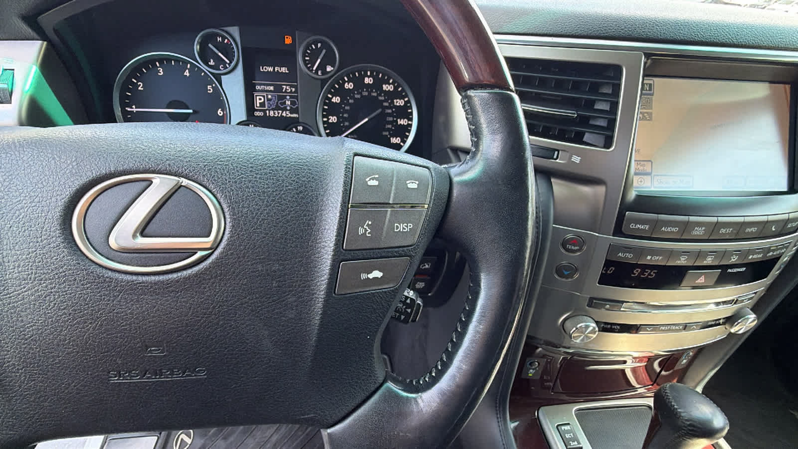 Used 2015 Lexus LX 570 4WD image 20
