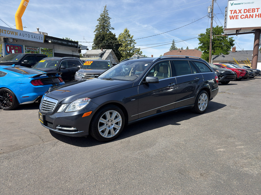 Used 2012 Mercedes-Benz E 350 4MATIC Wagon image 2