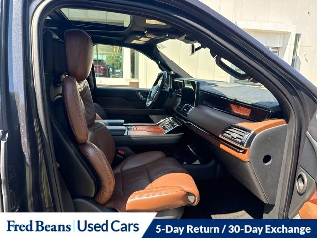 Used 2023 Lincoln Navigator L Reserve AWD/4WD image 23