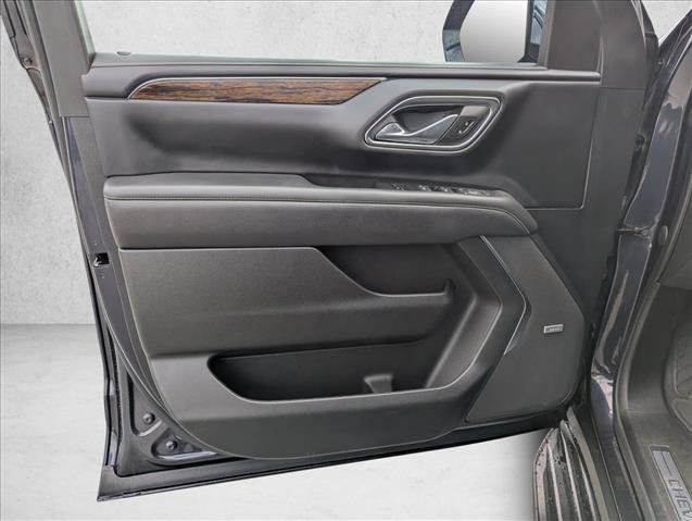 Used 2023 Chevrolet Suburban Premier RWD image 22