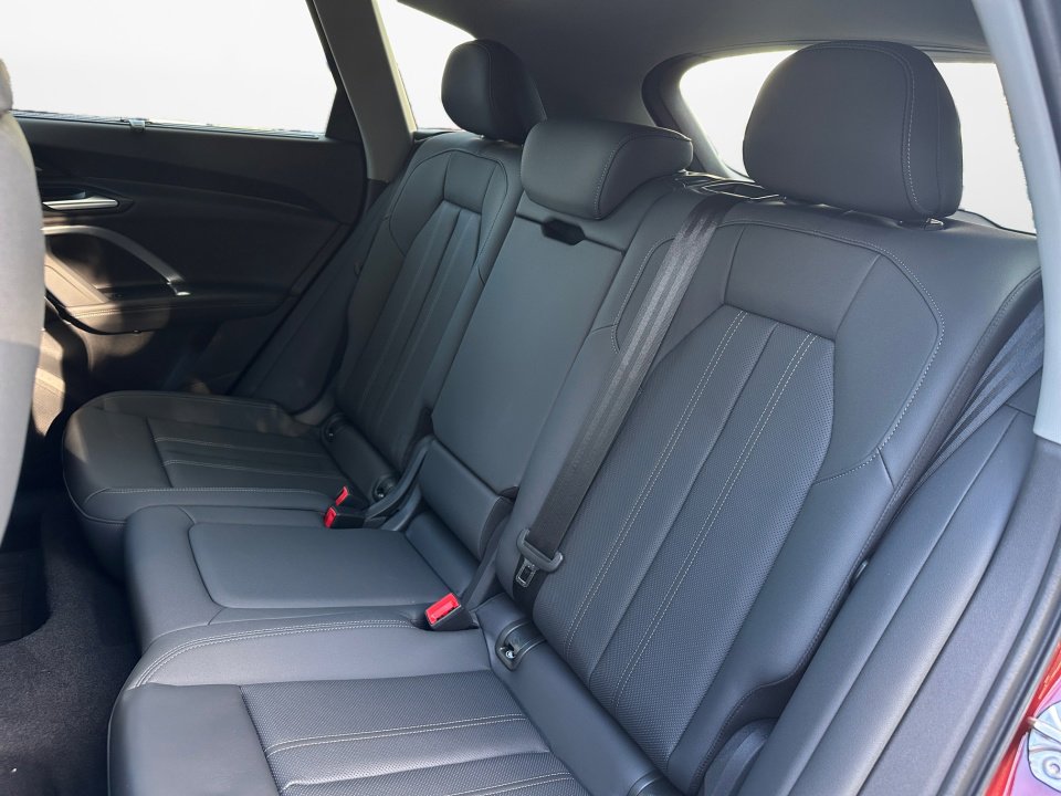 New 2025 Audi Q5 Premium Plus image 12