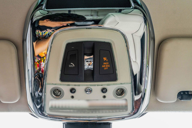 Used 2015 Rolls-Royce Ghost image 65