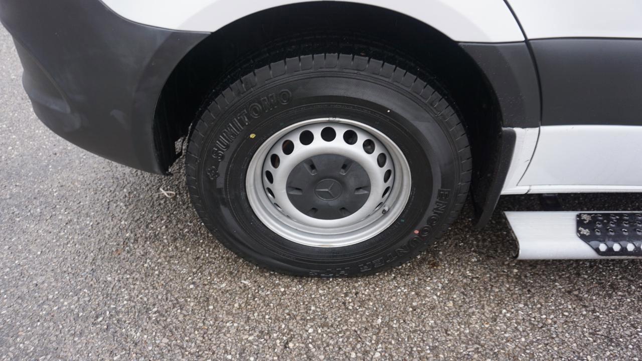 Used 2019 Mercedes-Benz Sprinter 2500 w/ Driver Convenience Package image 8