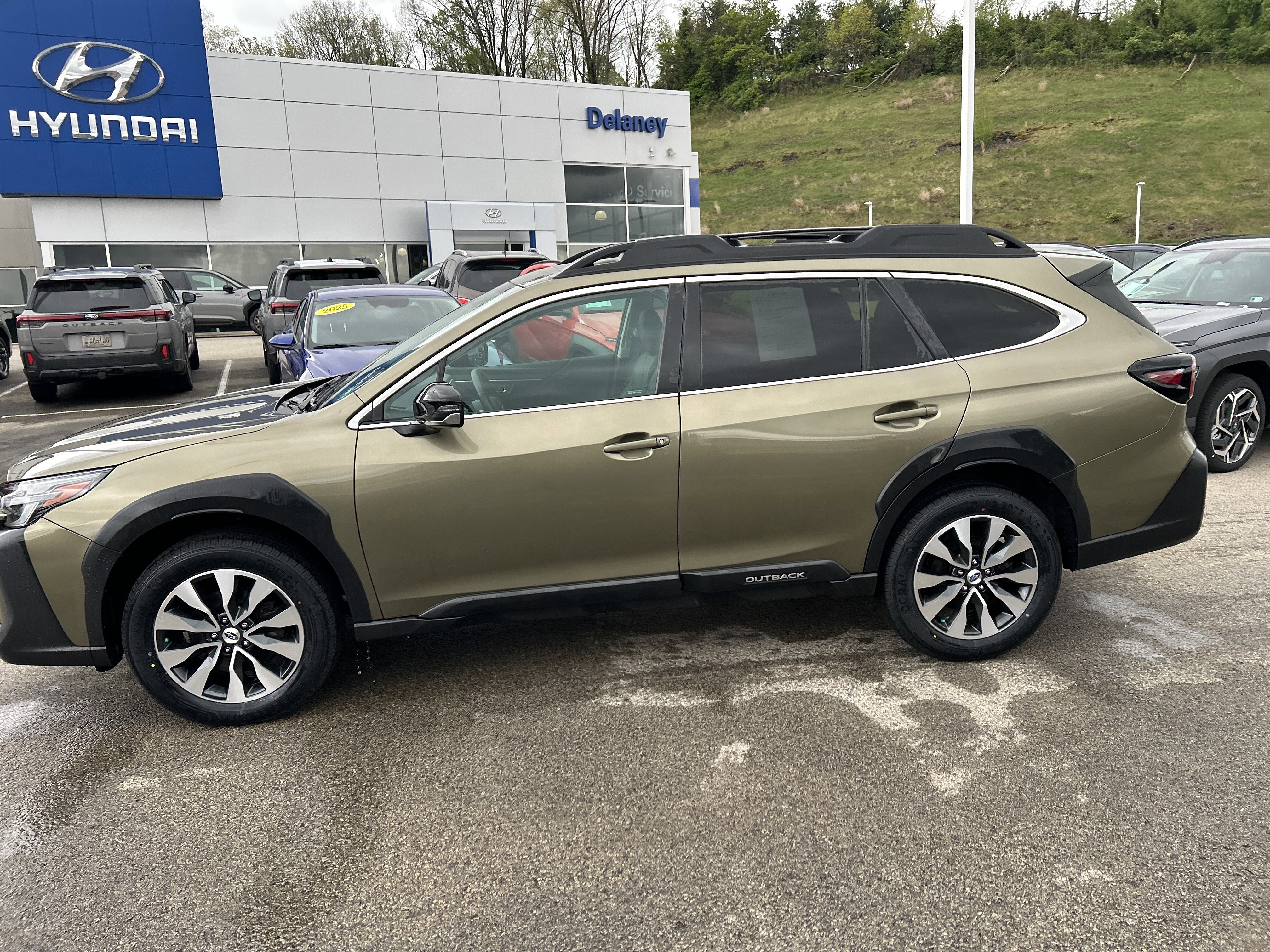 Used 2024 Subaru Outback Limited AWD/4WD image 20