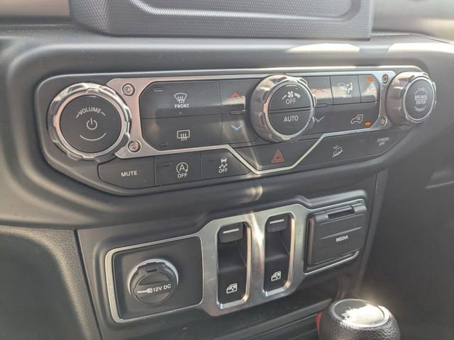 Used 2020 Jeep Wrangler Sport AWD/4WD image 15
