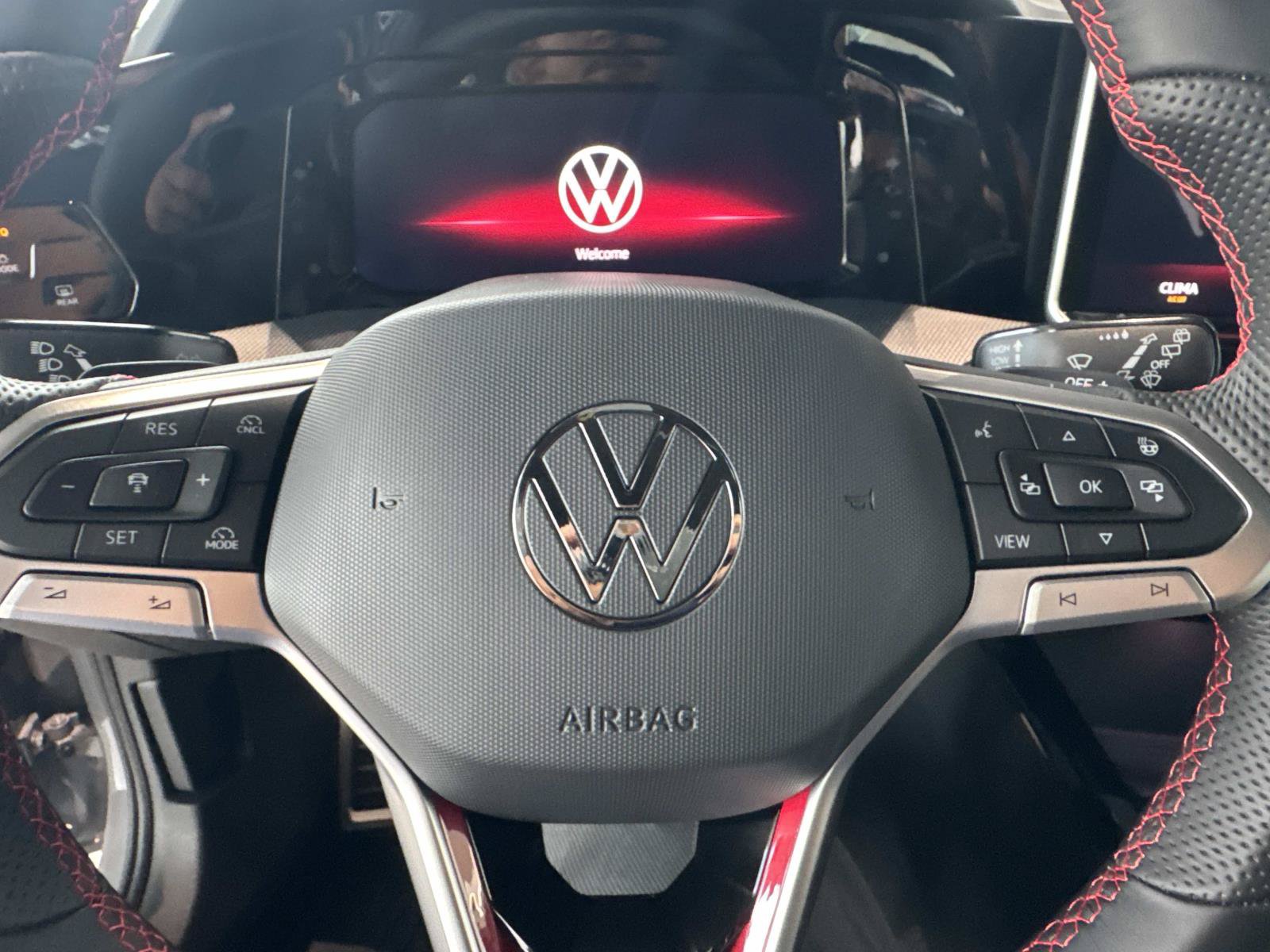 New 2026 Volkswagen GTI SE FWD image 17