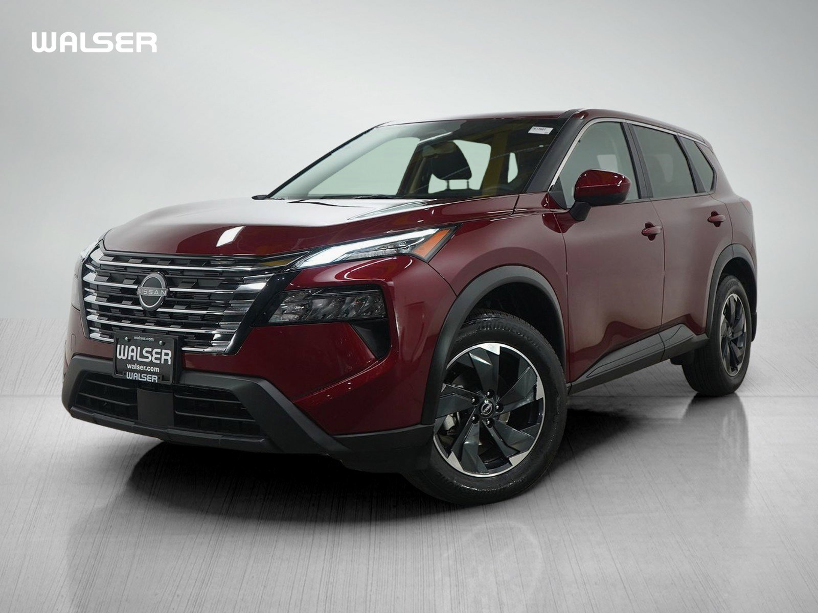 Used 2024 Nissan Rogue SV image 1
