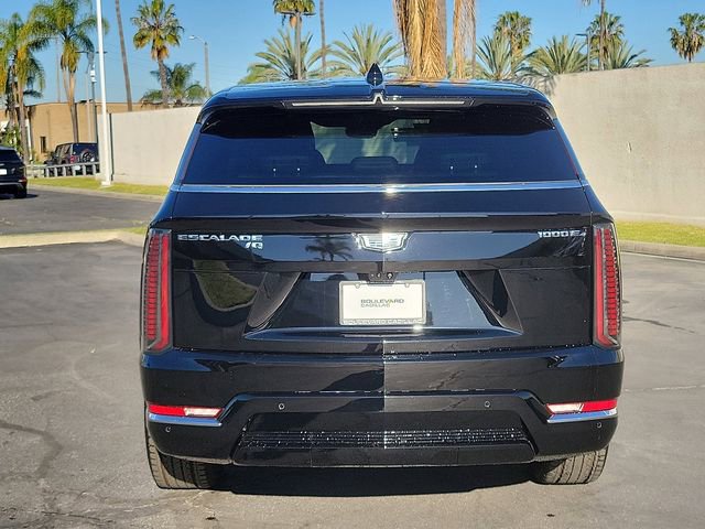 Used 2025 Cadillac Escalade IQ Luxury 2 image 4