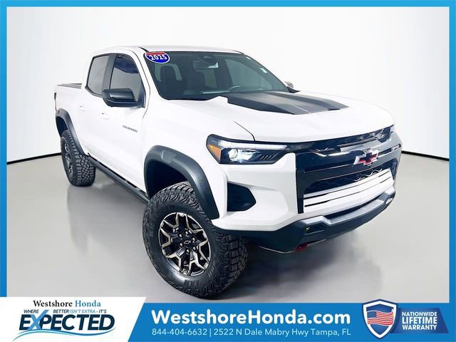 Used 2025 Chevrolet Colorado ZR2 w/ Technology Package AWD/4WD image 1