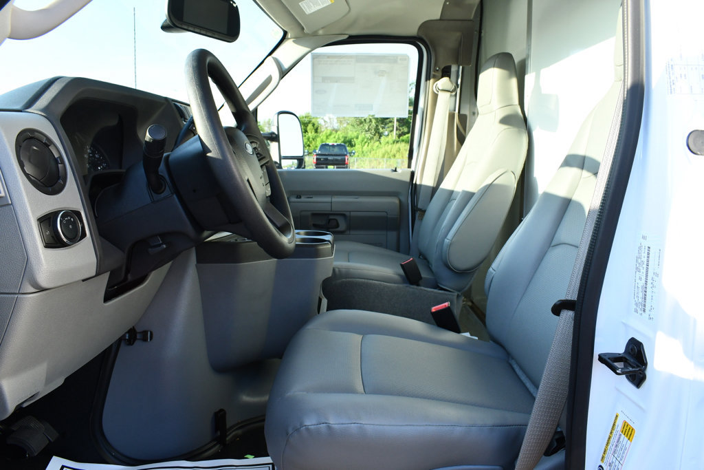 New 2027 Ford E-350 and Econoline 350 Super Duty w/ Power Equipment Group RWD image 6