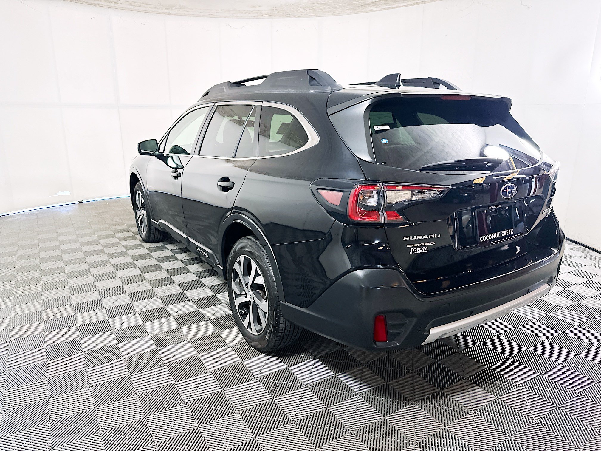 Used 2022 Subaru Outback Limited XT AWD/4WD image 5