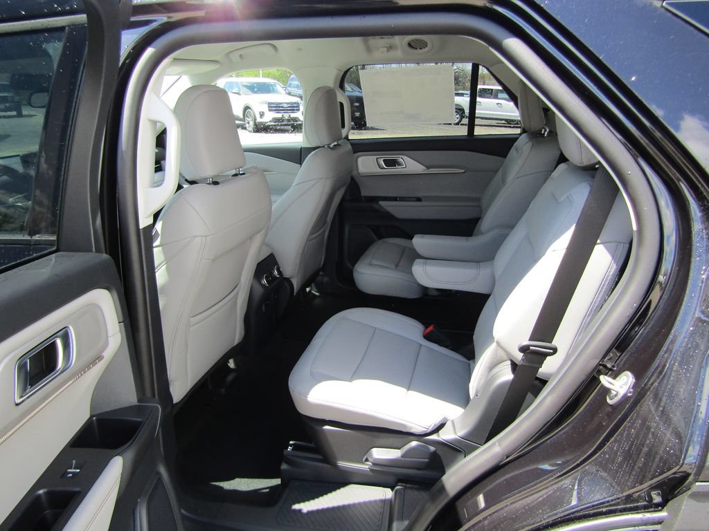 New 2026 Ford Explorer Active w/ Active Comfort Package AWD/4WD image 15