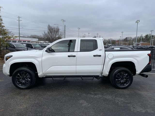 Used 2024 Toyota Tacoma SR image 5
