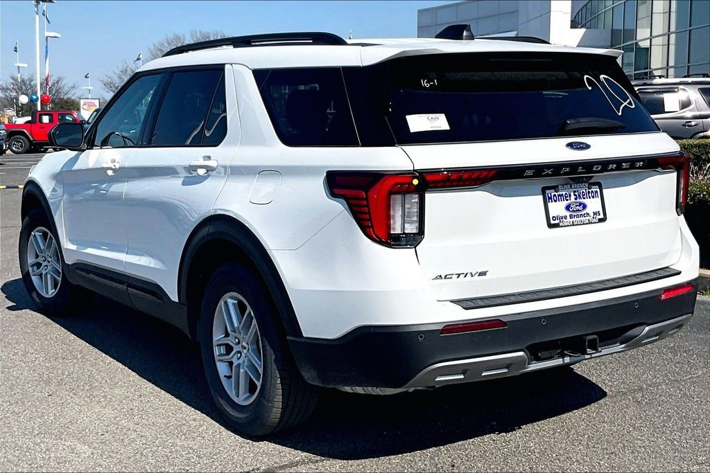 New 2026 Ford Explorer Active w/ Active Comfort Package image 3