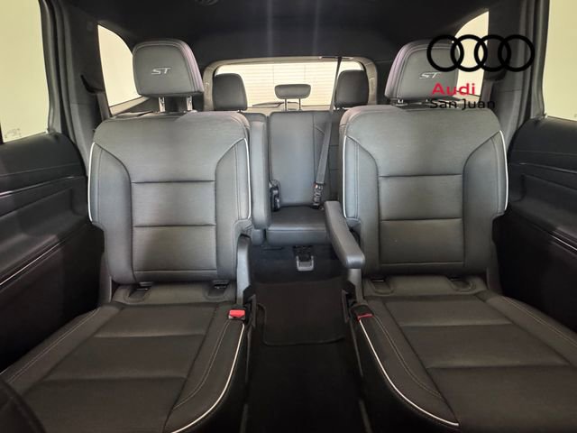Used 2025 Buick Enclave Sport Touring FWD image 13