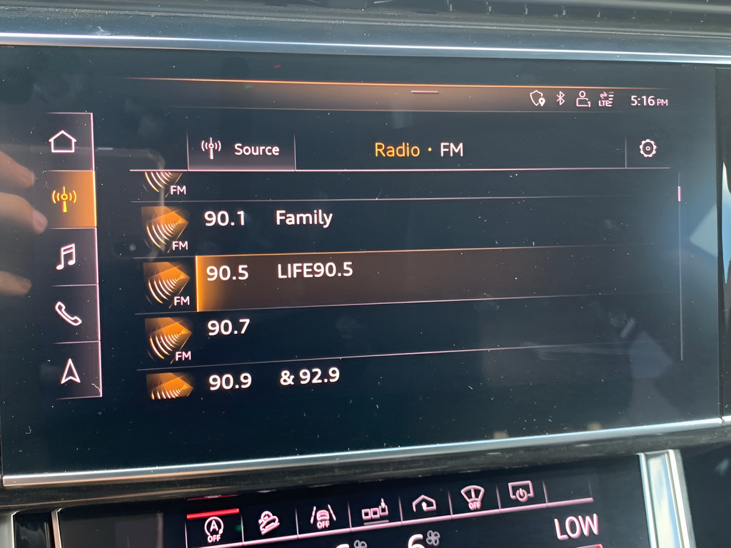 Used 2019 Audi Q8 Prestige w/ Luxury Package AWD/4WD image 30