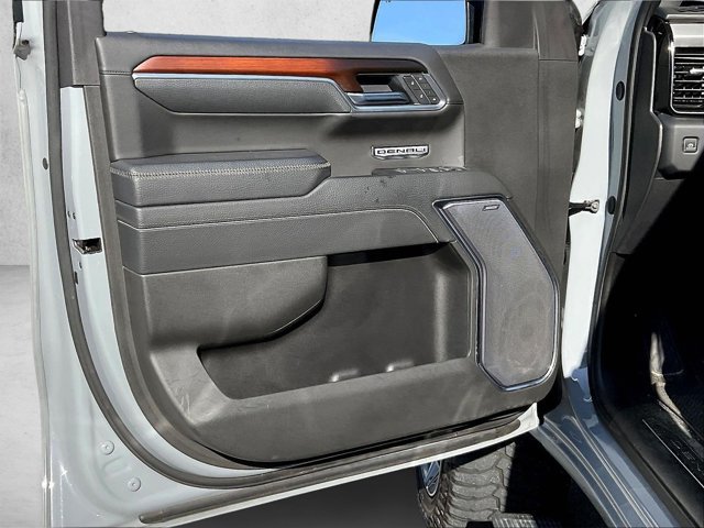 Used 2025 GMC Sierra 1500 Denali AWD/4WD image 14