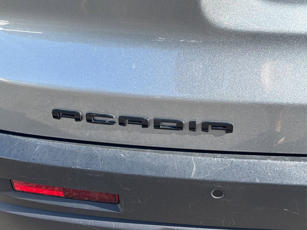 Used 2023 GMC Acadia SLE w/ Driver Convenience Package image 15