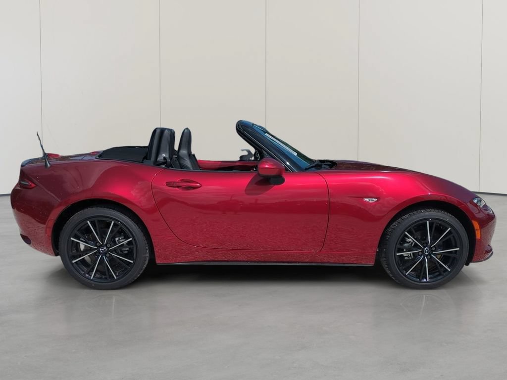 New 2026 MAZDA MX-5 Miata Grand Touring RWD image 2