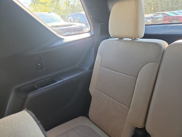 Certified 2023 Chevrolet Traverse LS w/ Midnight/Sport Edition AWD/4WD image 30