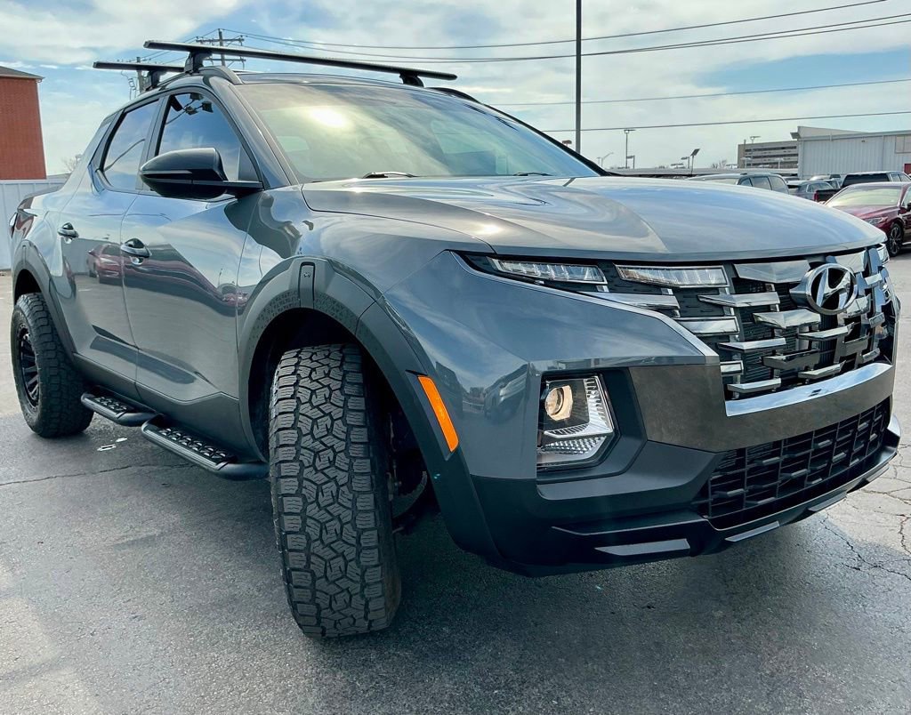 Used 2023 Hyundai Santa Cruz Night image 2