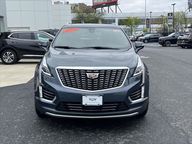 Used 2021 Cadillac XT5 Premium Luxury AWD/4WD image 2