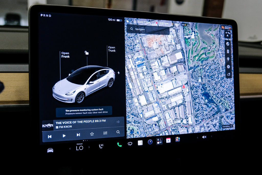 Used 2021 Tesla Model 3 Standard Range Plus RWD image 21
