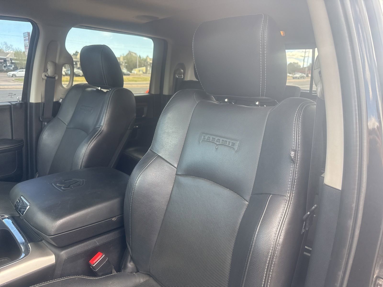 Used 2016 RAM 3500 Laramie image 12