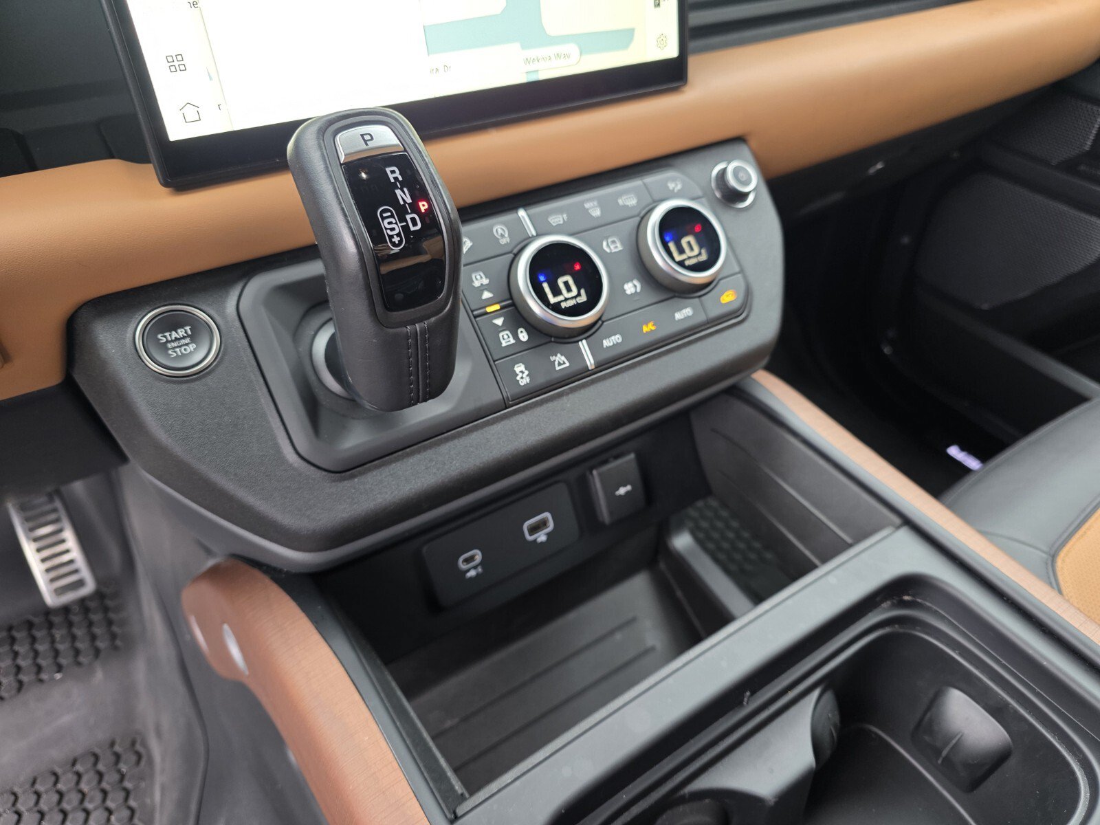 Used 2023 Land Rover Defender 110 X AWD/4WD image 22
