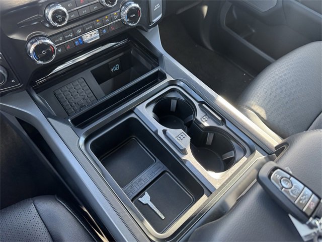 New 2026 Ford F250 Lariat w/ Black Appearance Package image 25