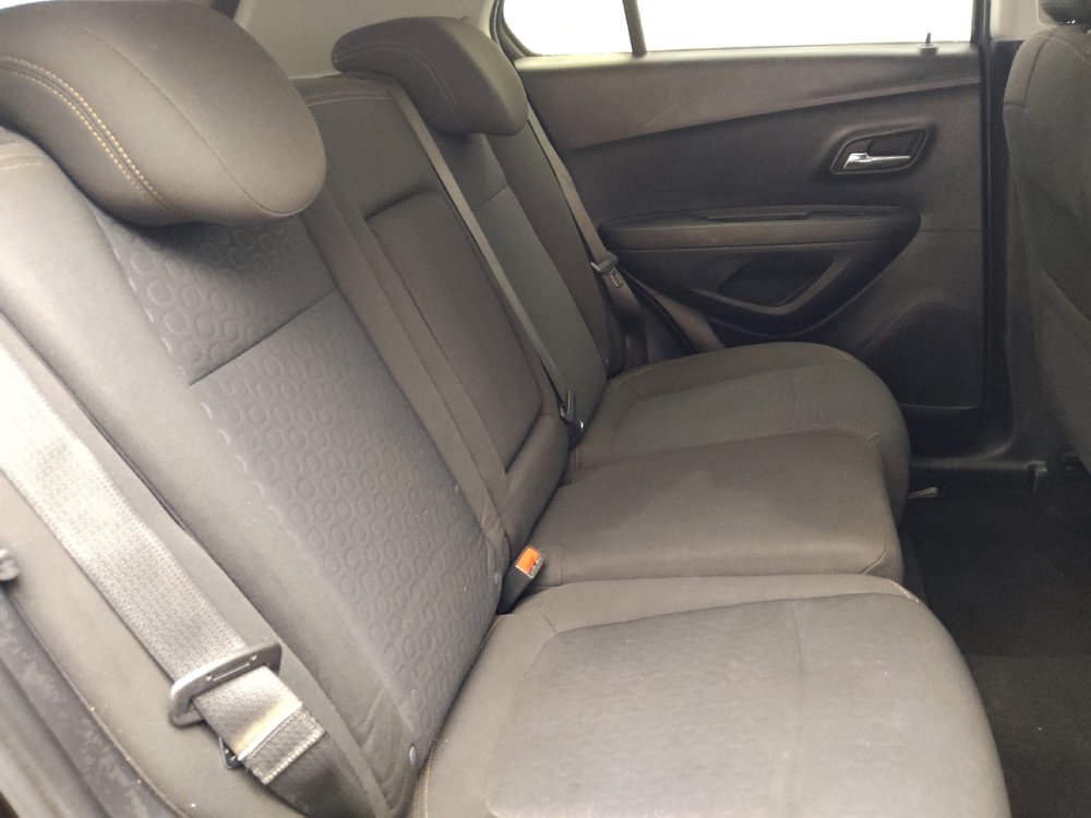 Used 2021 Chevrolet Trax LS w/ Tint and Cruise Package image 19