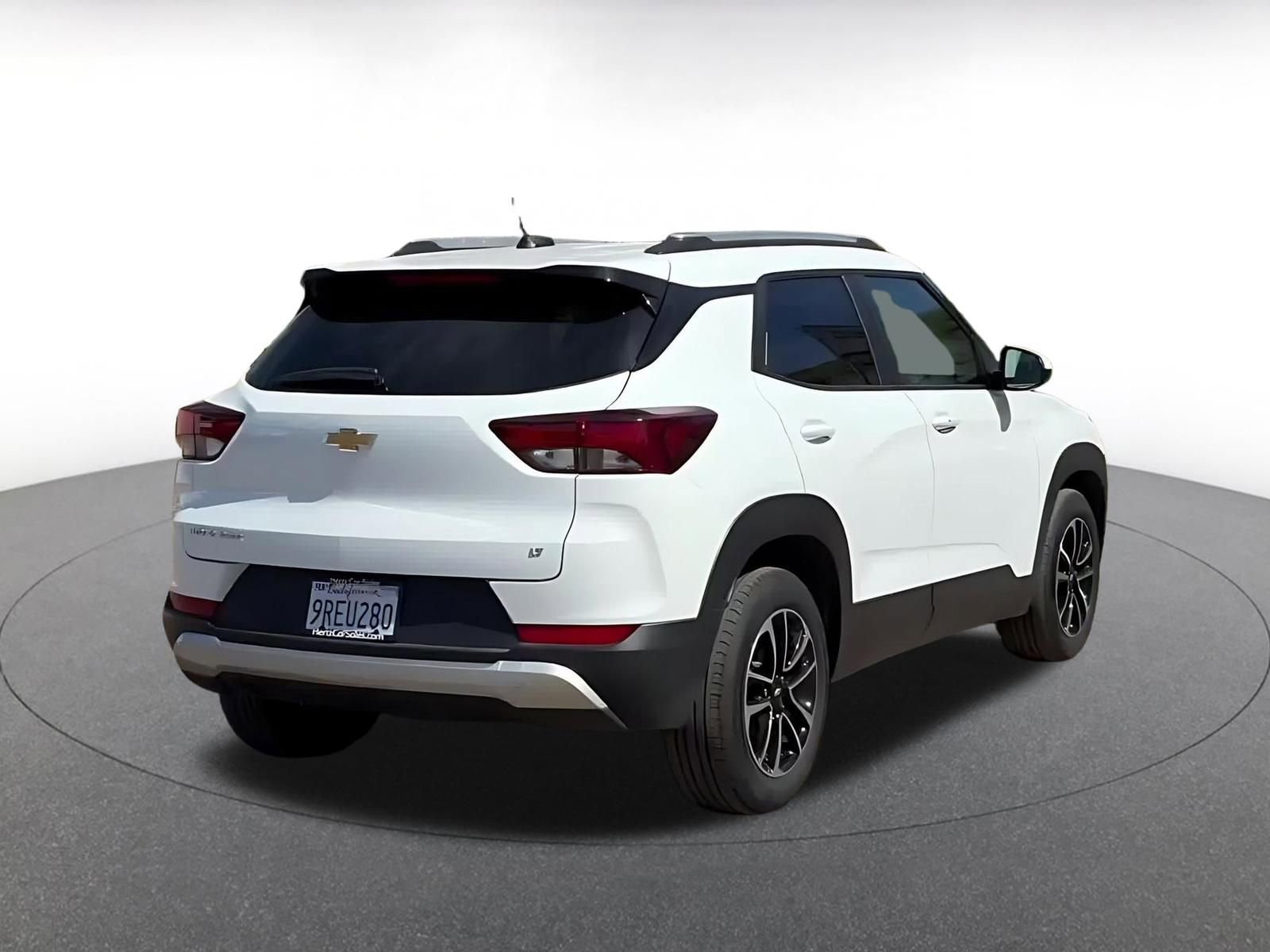 Used 2025 Chevrolet TrailBlazer LT image 14