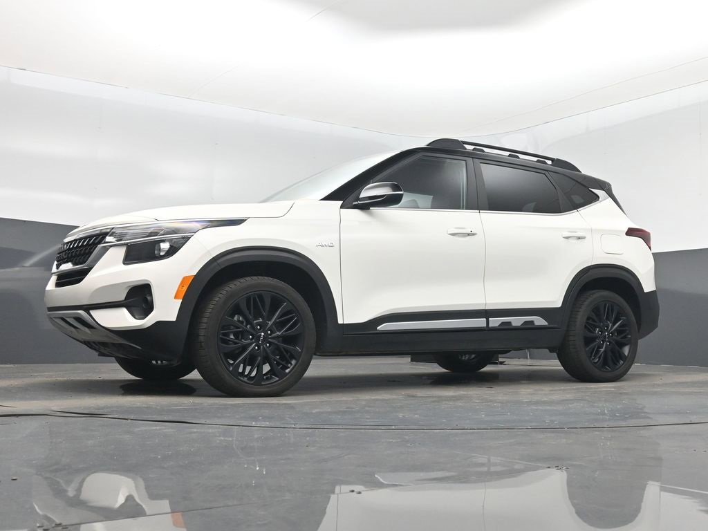 Used 2022 Kia Seltos Nightfall Edition image 21
