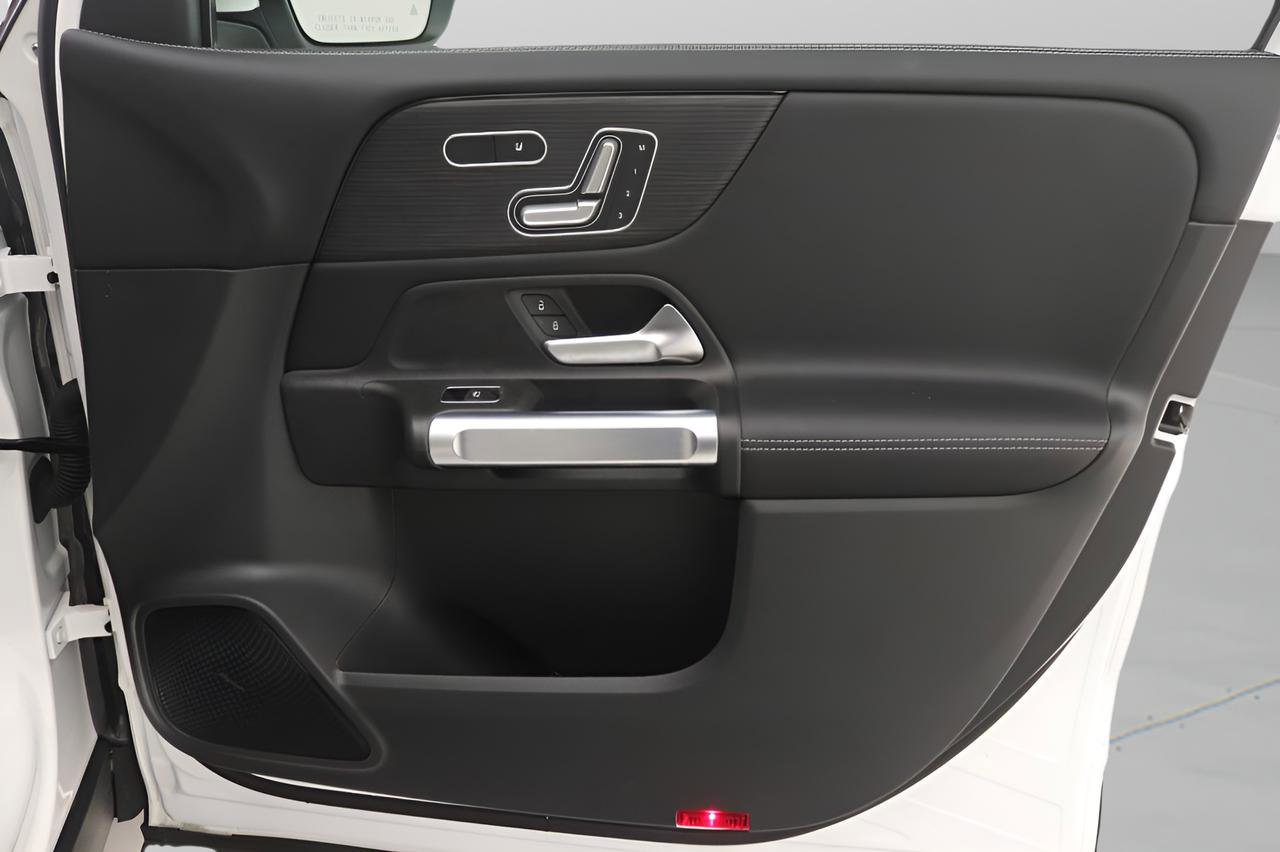 Certified 2026 Mercedes-Benz GLB 250 image 21