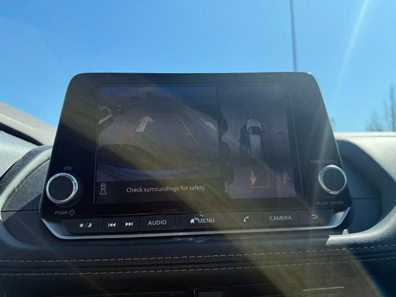 Used 2023 Nissan Rogue SL AWD/4WD image 22