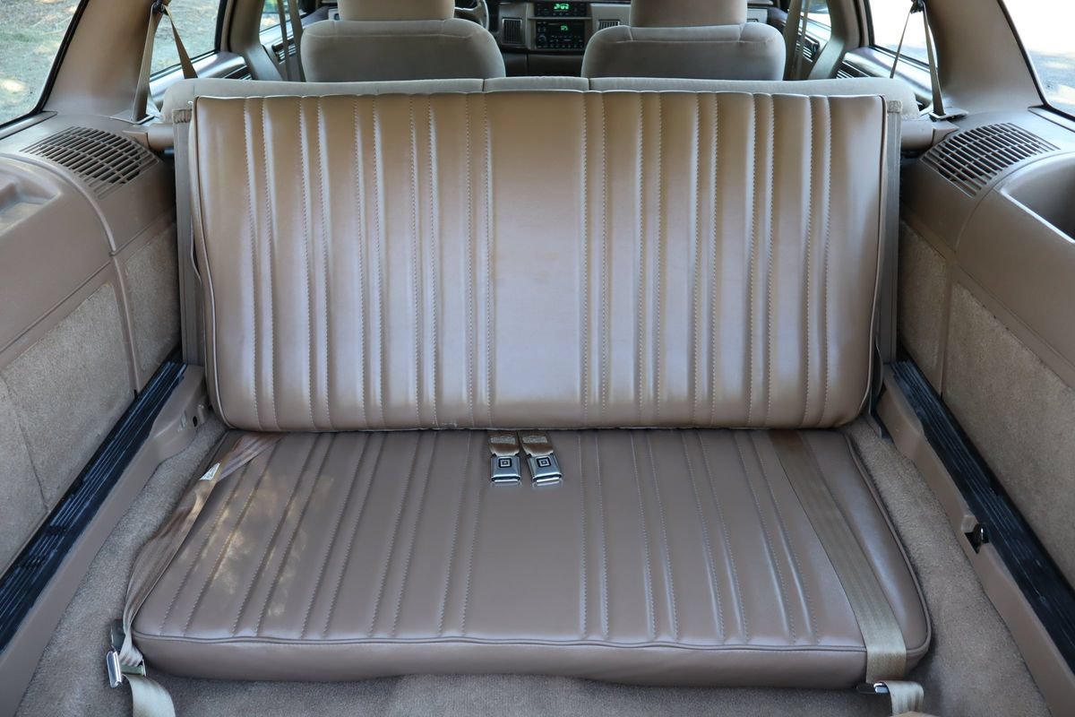 Used 1996 Buick Roadmaster Estate RWD image 21