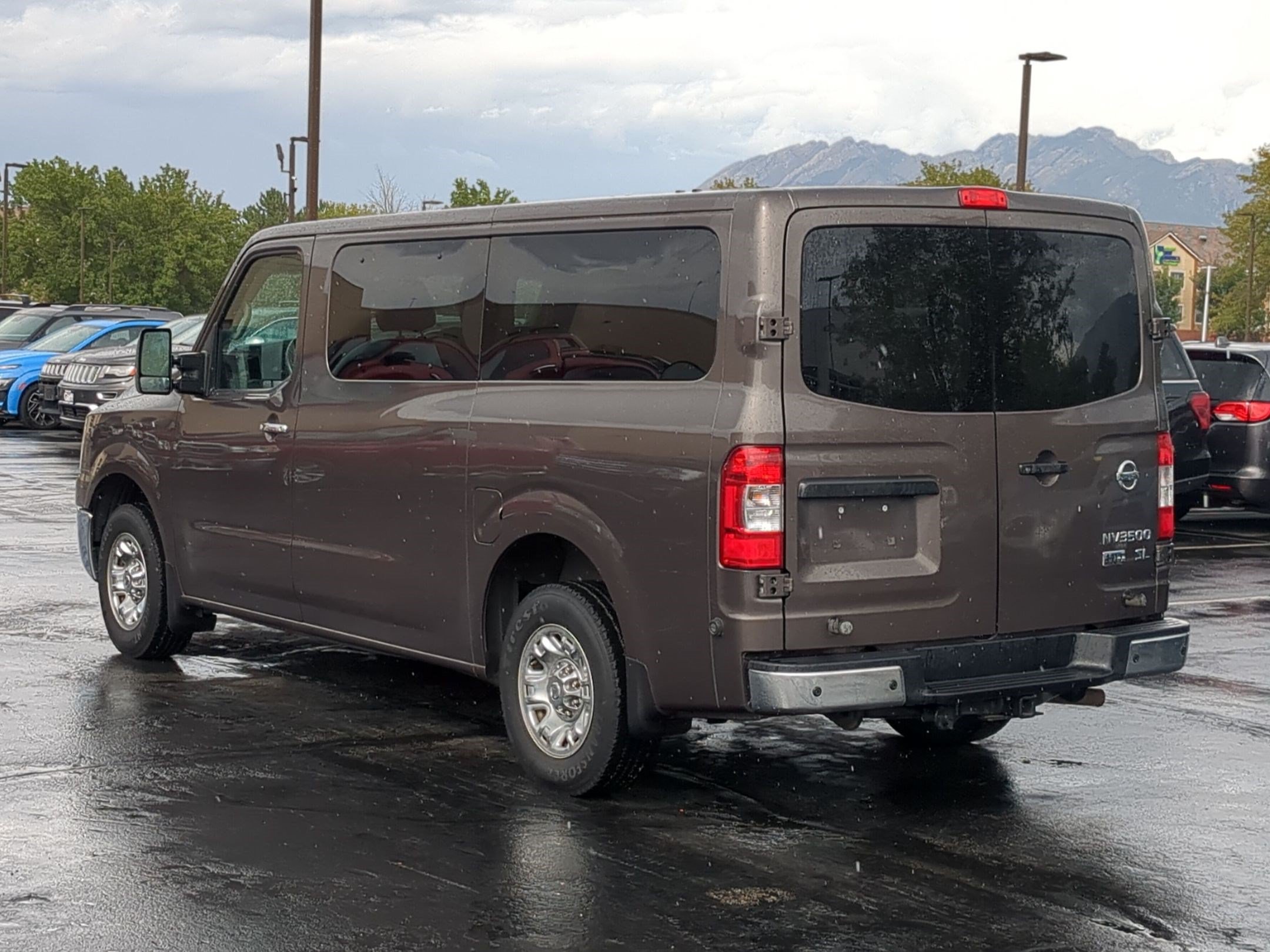 Used 2014 Nissan NV 3500 SL w/ Technology Package RWD image 8