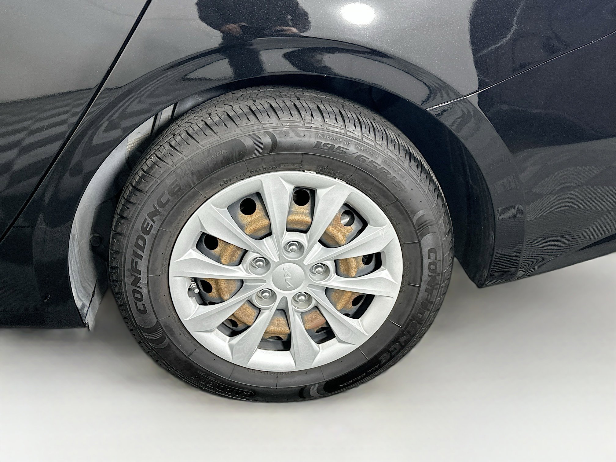 Used 2023 Kia Forte LX image 11