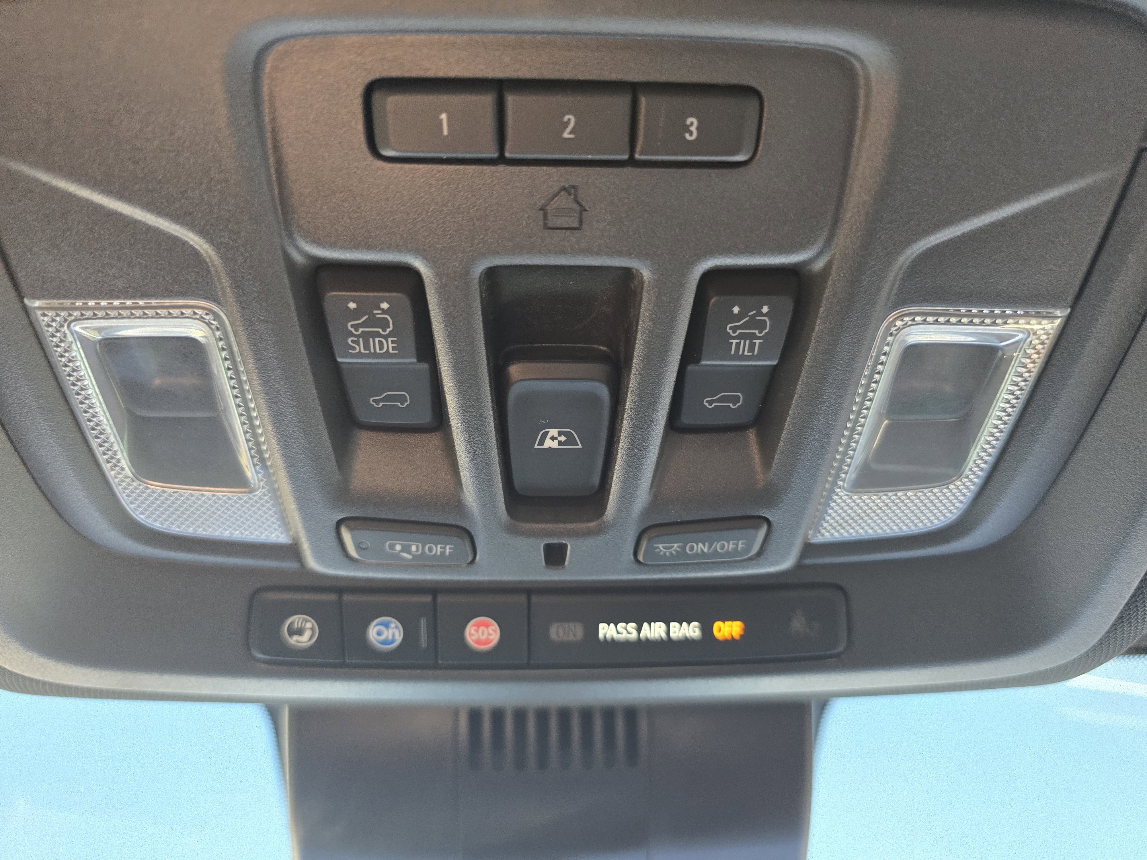 Used 2024 Chevrolet Silverado 3500 High Country w/ High Country Premium Package image 27