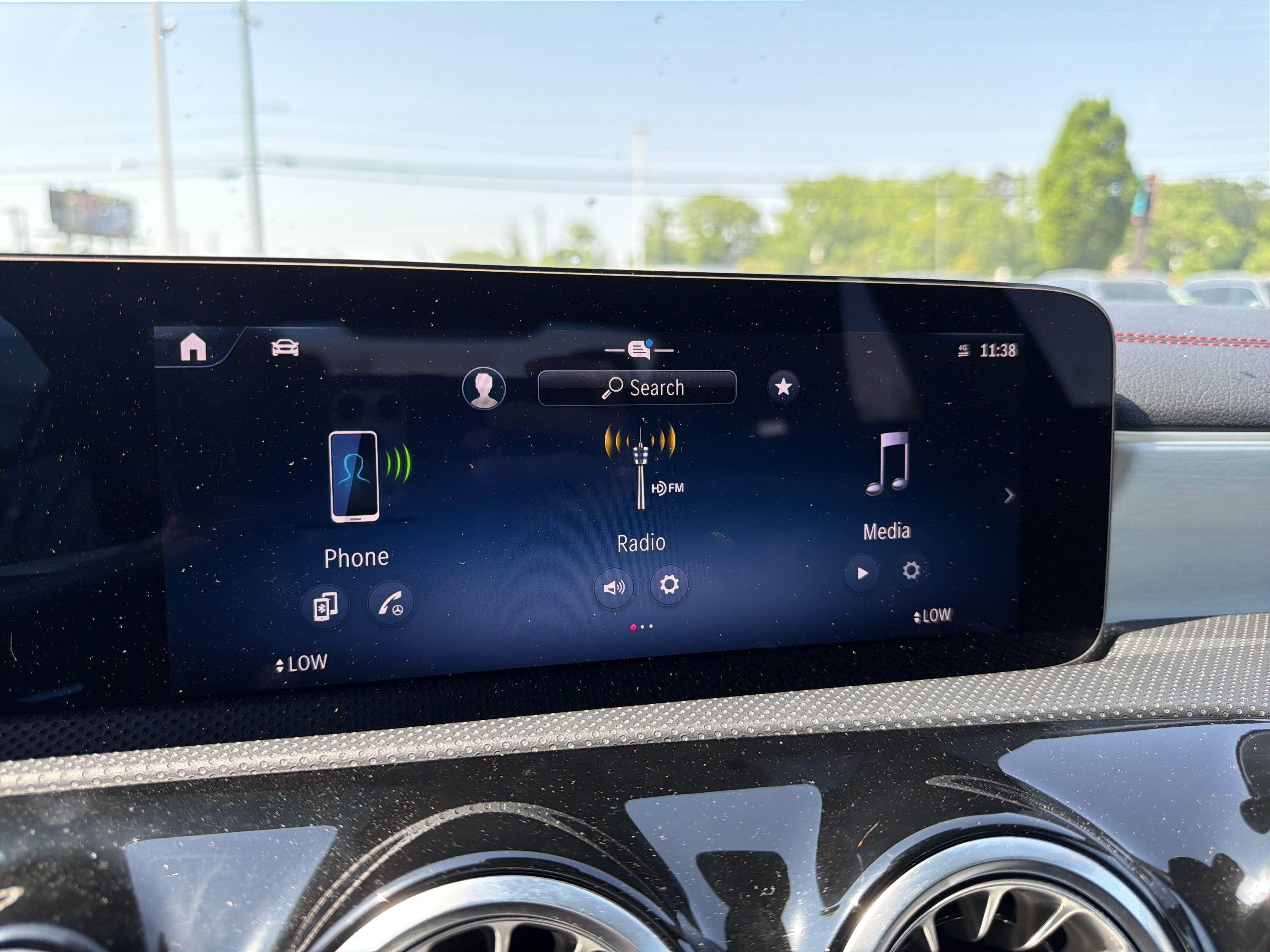 Used 2025 Mercedes-Benz CLA 250 4MATIC image 23