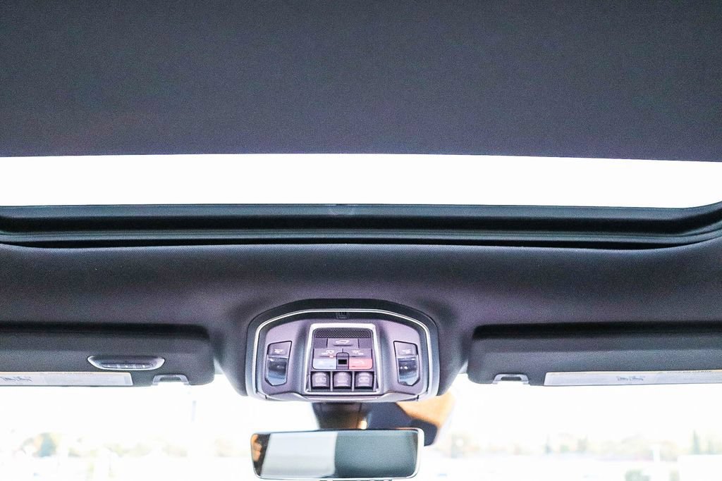 New 2026 Jeep Grand Cherokee Limited AWD/4WD image 18