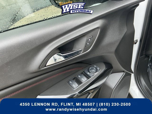 Used 2024 Chevrolet Trax RS FWD image 18