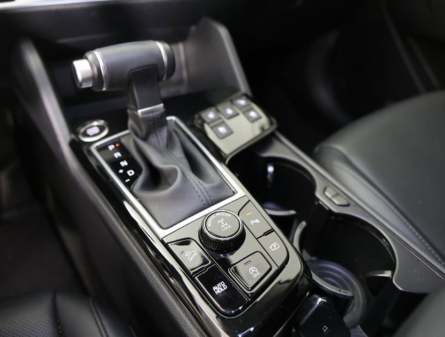 Certified 2025 Kia Sportage SX image 11