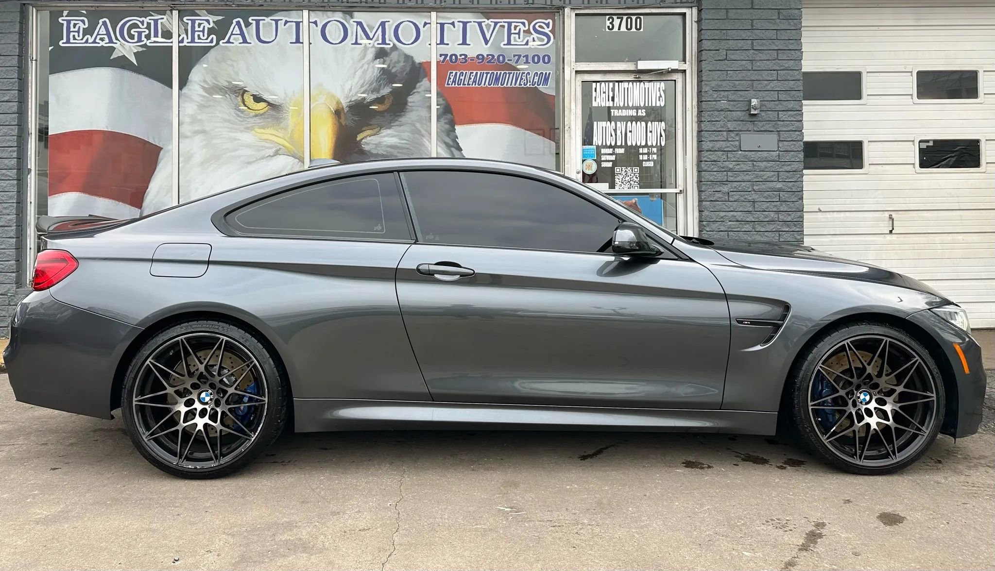 Used 2018 BMW M4 Coupe image 2